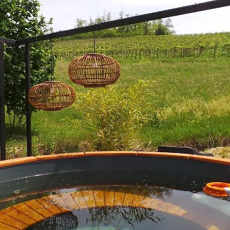 Sotto La Vigna Charm Adults Only Vacation 4* Montegrosso dʼAsti