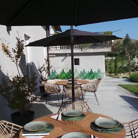 Sotto La Vigna Charm Adults Only Vacation فندق مبيت وإفطار Montegrosso dʼAsti