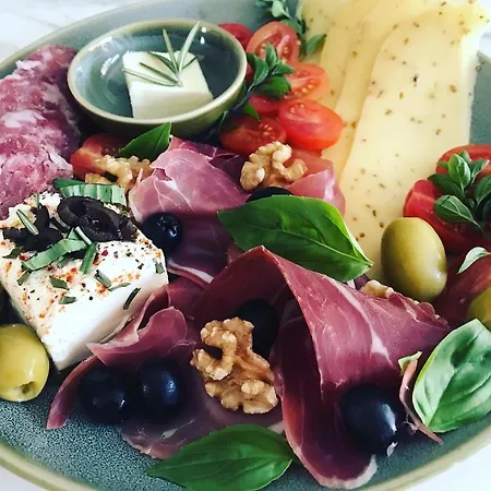 Sotto La Vigna Charm Adults Only Vacation Bed and breakfast 4*