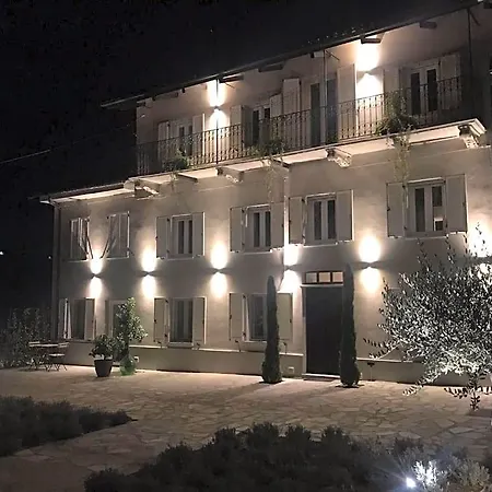 Sotto La Vigna Charm Adults Only Vacation 4* Montegrosso dʼAsti
